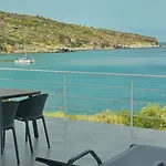 Thalasson House *