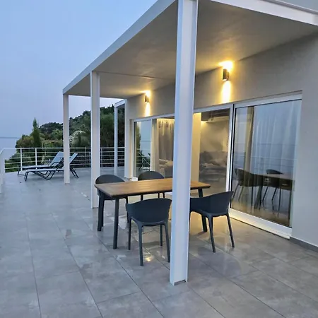 Thalasson House Apartment *